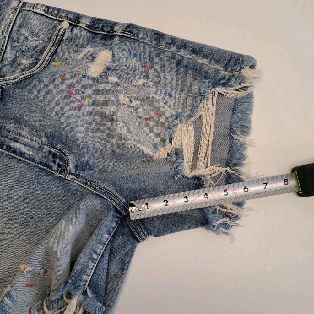 Judy Blue Women's Medium Mid Rise Rainbow Paint Splash Cutoff  Short - Picture 7 of 7